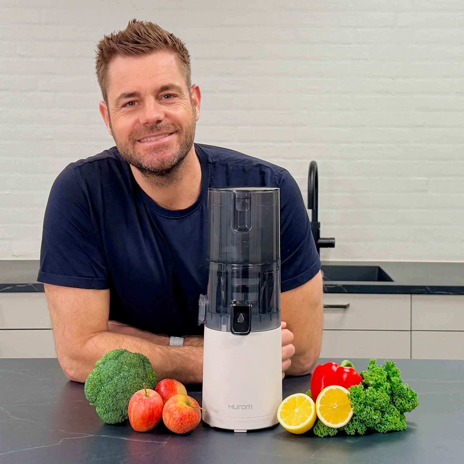 Hurom E30-ST slowjuicer, Lys Beige - Image 4
